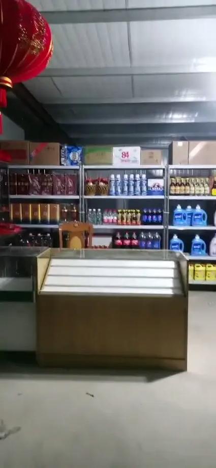 探訪城市角落的“百寶箱” 一家老牌日用百貨店的堅(jiān)守與創(chuàng)新